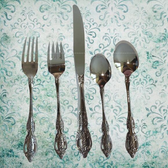 Oneida SSS Queen Bess II Stainless Flatware Set Ornate Floral Scroll Pattern - Picture 2 of 9